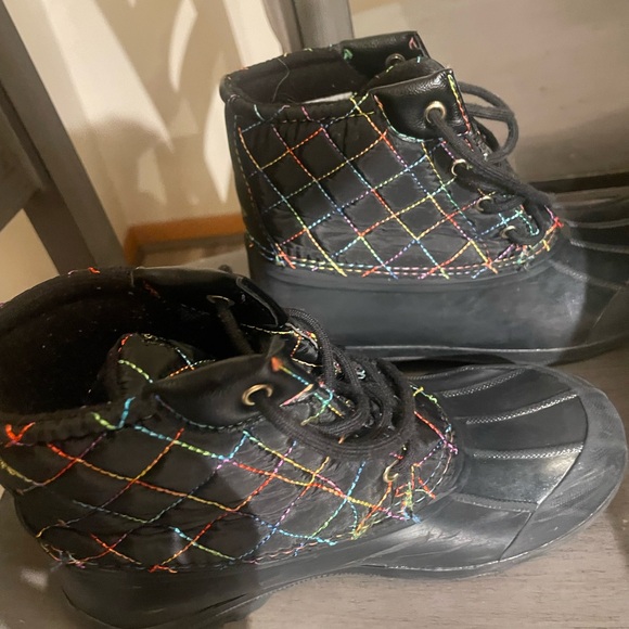 Girls Sperry boots! - Picture 5 of 9